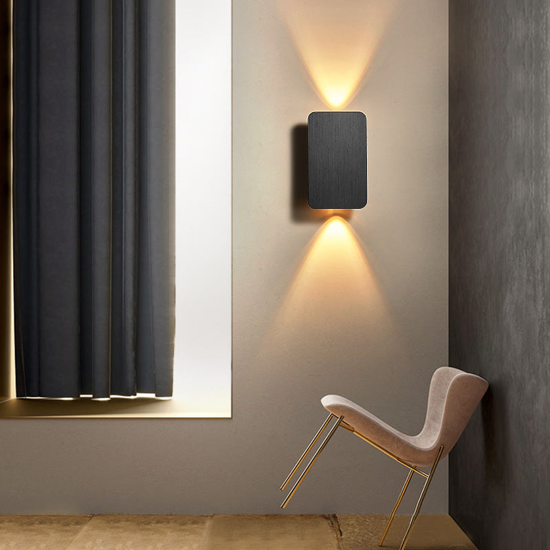 Orvessa Wandlamp – Rechthoekig Metaaldesign met Warm LED-Licht