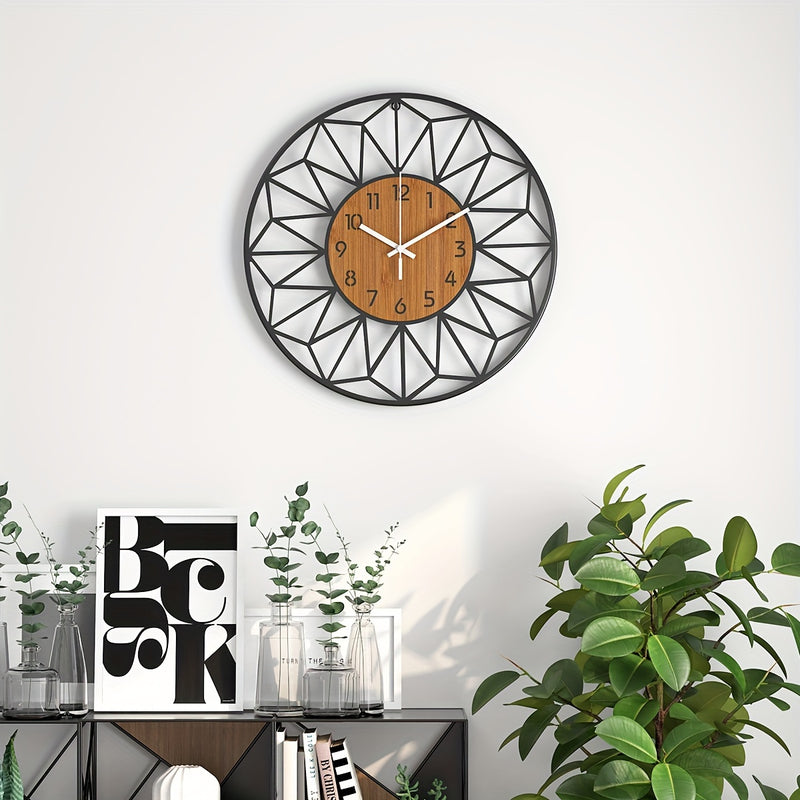 Varello Wandklok – Ronde Metalen Vorm met Houtlook