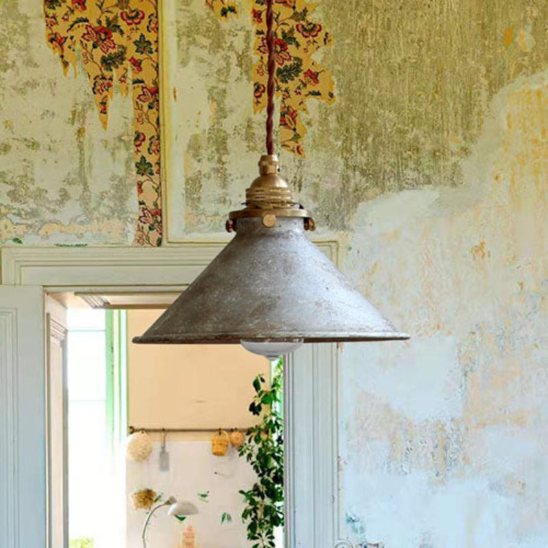 Marvessa Hanglamp – Vintage Metaaldesign met Kegelvormige Kap