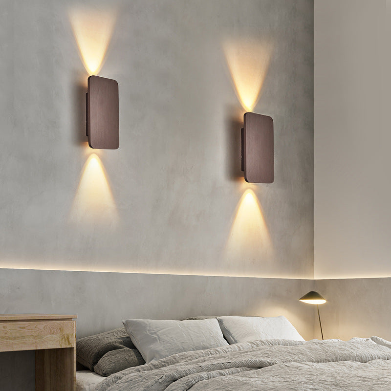 Orvessa Wandlamp – Rechthoekig Metaaldesign met Warm LED-Licht