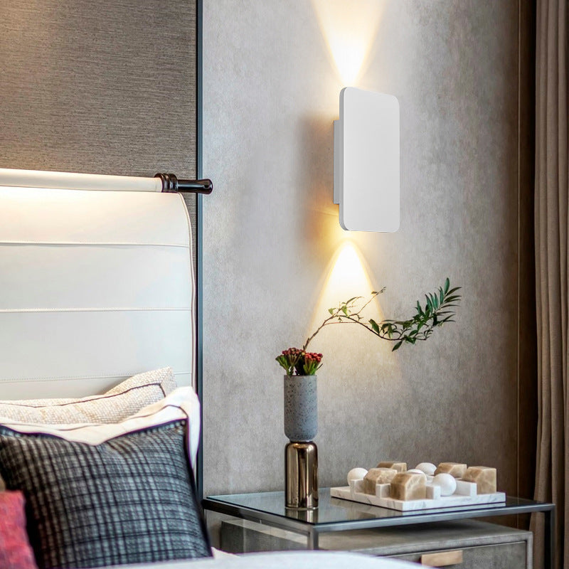 Orvessa Wandlamp – Rechthoekig Metaaldesign met Warm LED-Licht