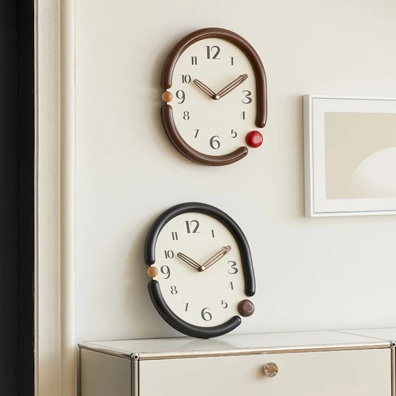 Selvara Wandklok – Modern Design met Stil Quartz-Uurwerk