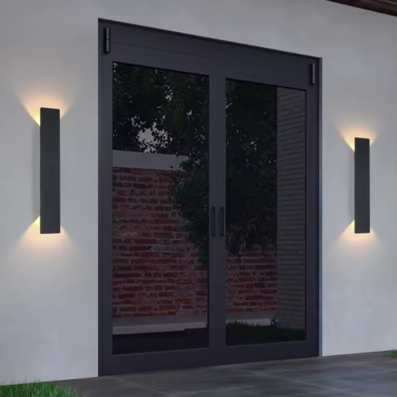 Tavrenza Buitenwandlamp – Weerbestendig Aluminium Design