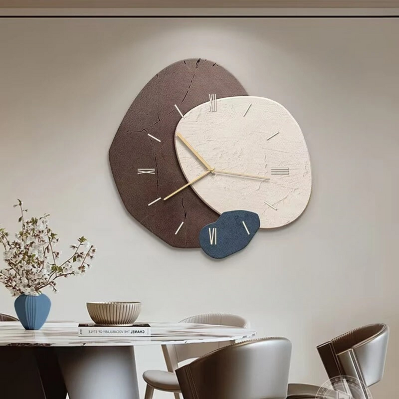 Orelvyn Wandklok – Houtdesign met Zachte LED-Verlichting