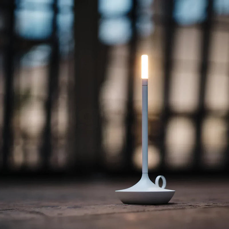 Nivelle Tafellamp – Scandinavisch Kandelaar Design met Dimbare LED