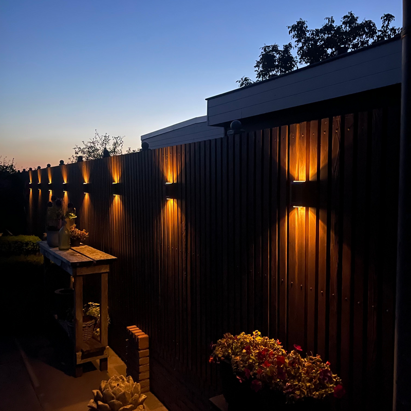 Solvane Solar LED Buitenlamp – Moderne Ontwerp met Automatische Sensor