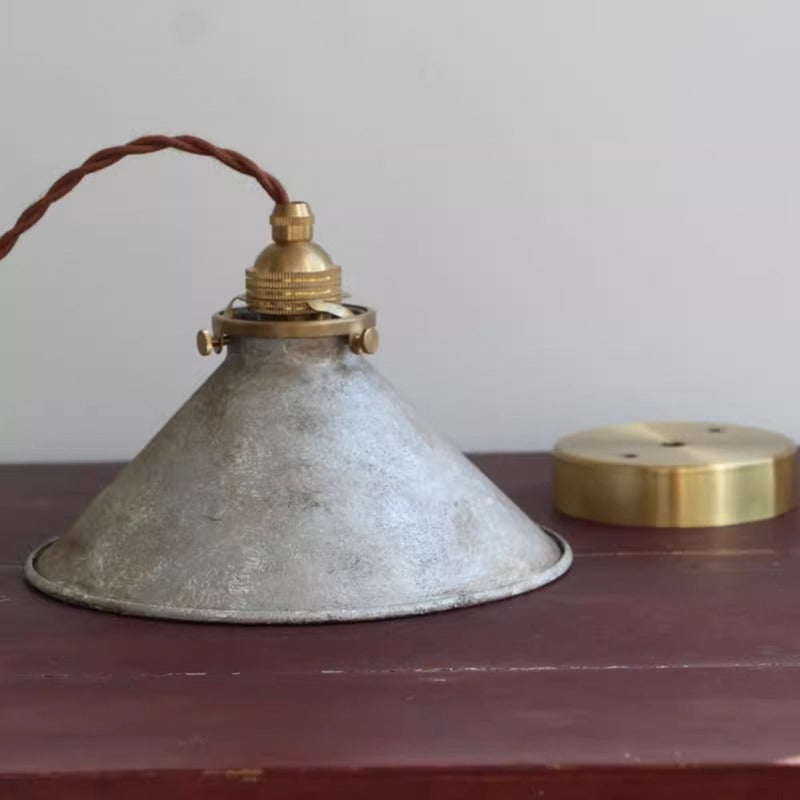 Marvessa Hanglamp – Vintage Metaaldesign met Kegelvormige Kap