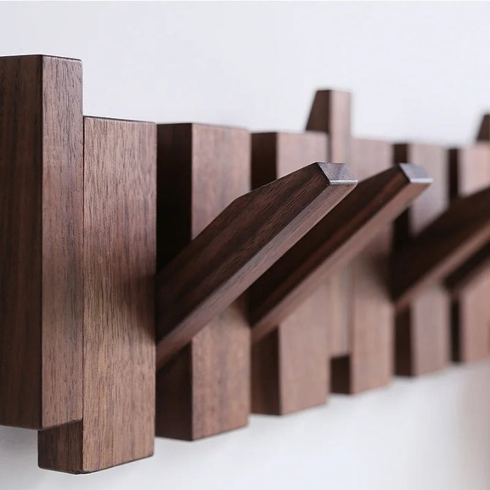 Arvesso Wandgarderobe – Houten Design met Piano-geïnspireerde Haken