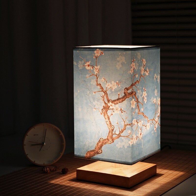 Scandinavische Tafellamp Met Japanse Print En Stoffen Kap Voor Interieur