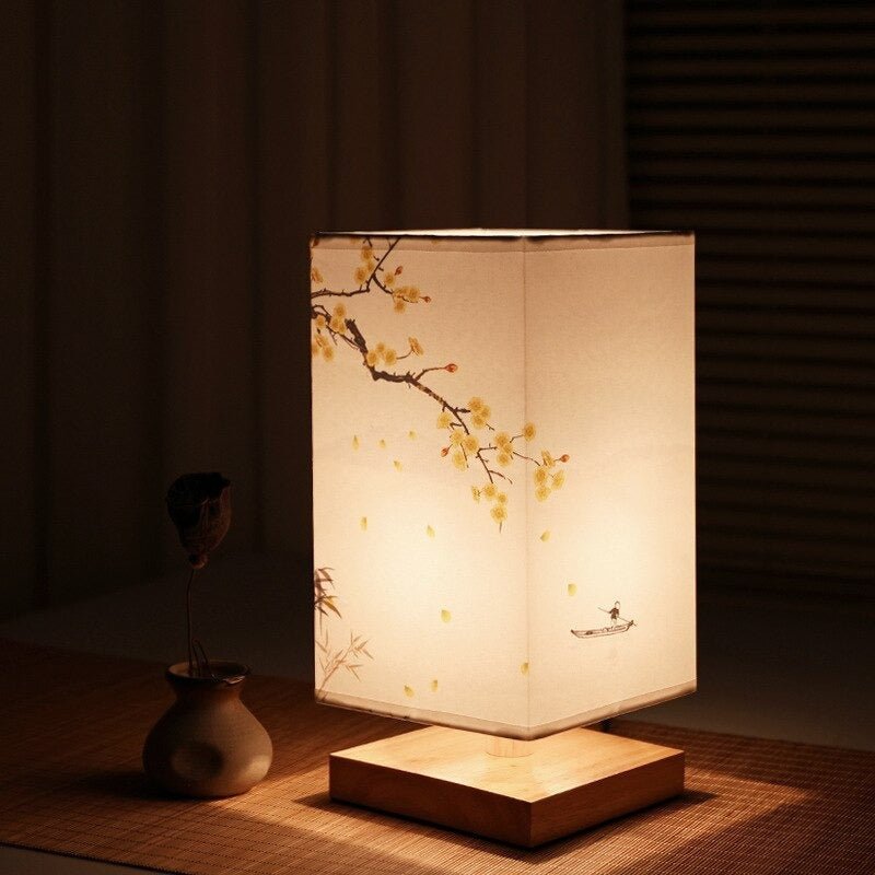 Scandinavische Tafellamp Met Japanse Print En Stoffen Kap Voor Interieur