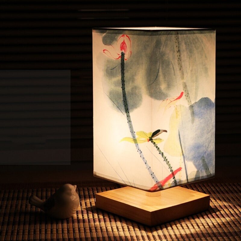 Scandinavische Tafellamp Met Japanse Print En Stoffen Kap Voor Interieur