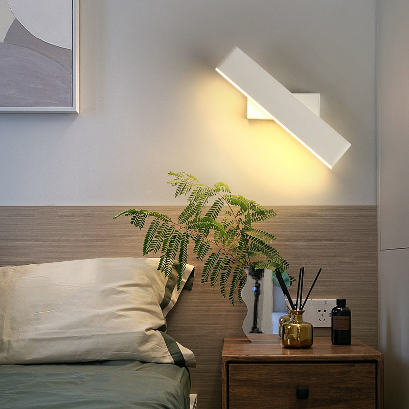 Veylora Wandlamp – Draaibaar LED Design voor Gerichte Verlichting
